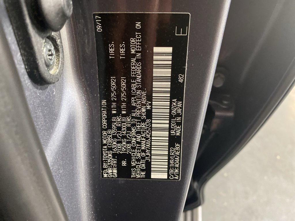 Used 2018 Lexus LX 570 4WD w/ Luxury Package image 38