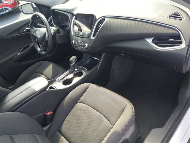 Used 2024 Chevrolet Malibu LT image 14