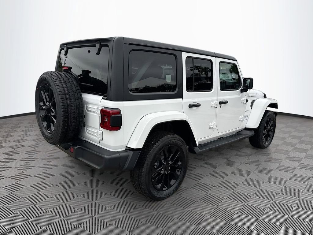 Used 2023 Jeep Wrangler Unlimited Sahara w/ Cold Weather Group image 6