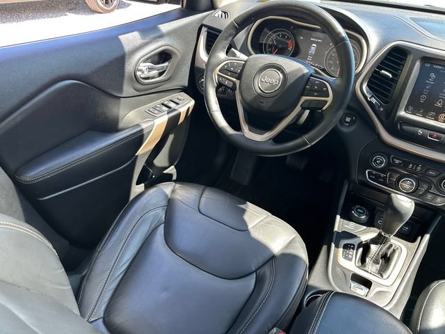 Used 2018 Jeep Cherokee Limited w/ High Altitude Package AWD/4WD image 21