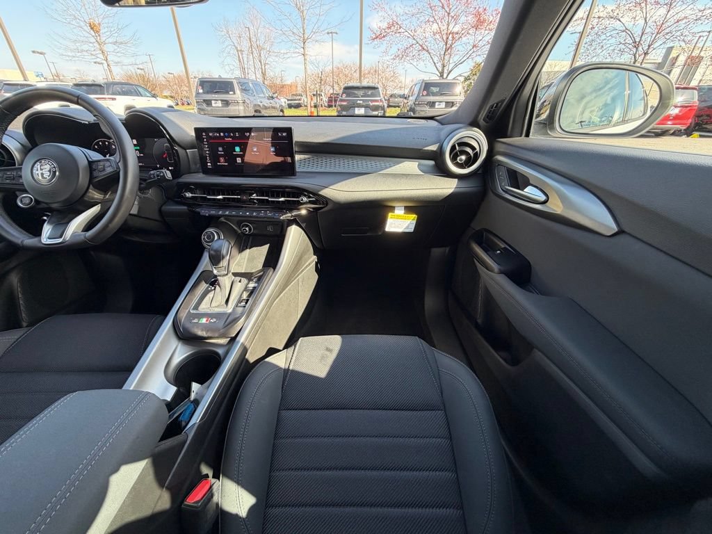 Used 2024 Alfa Romeo Tonale Sprint AWD/4WD image 20