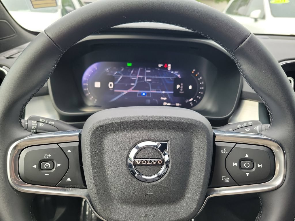New 2026 Volvo XC40 B5 Core AWD/4WD image 7