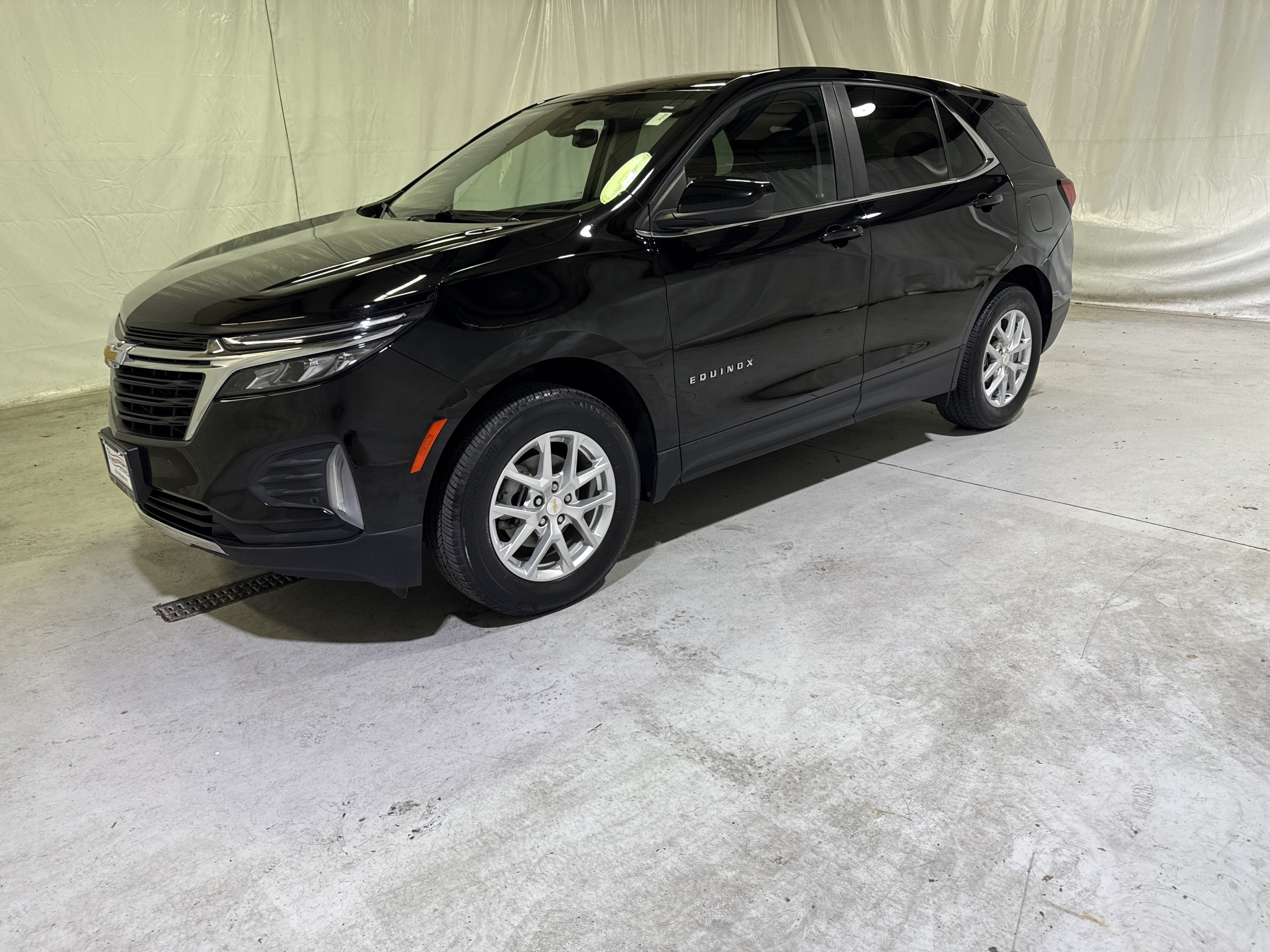 Used 2024 Chevrolet Equinox LT AWD/4WD image 11
