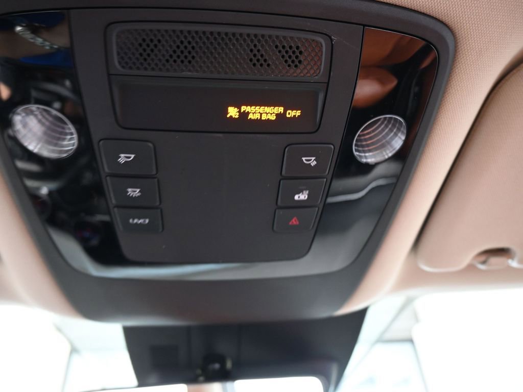 Used 2022 Kia Carnival SX image 33