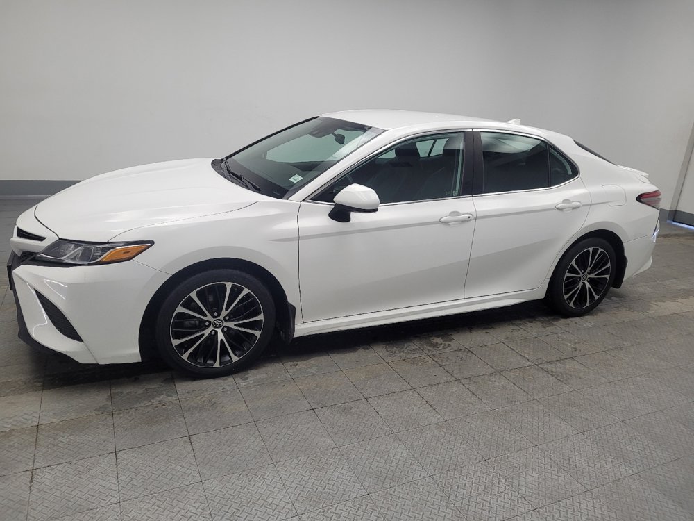 Used 2019 Toyota Camry SE w/ Protection Package (Q2) image 2