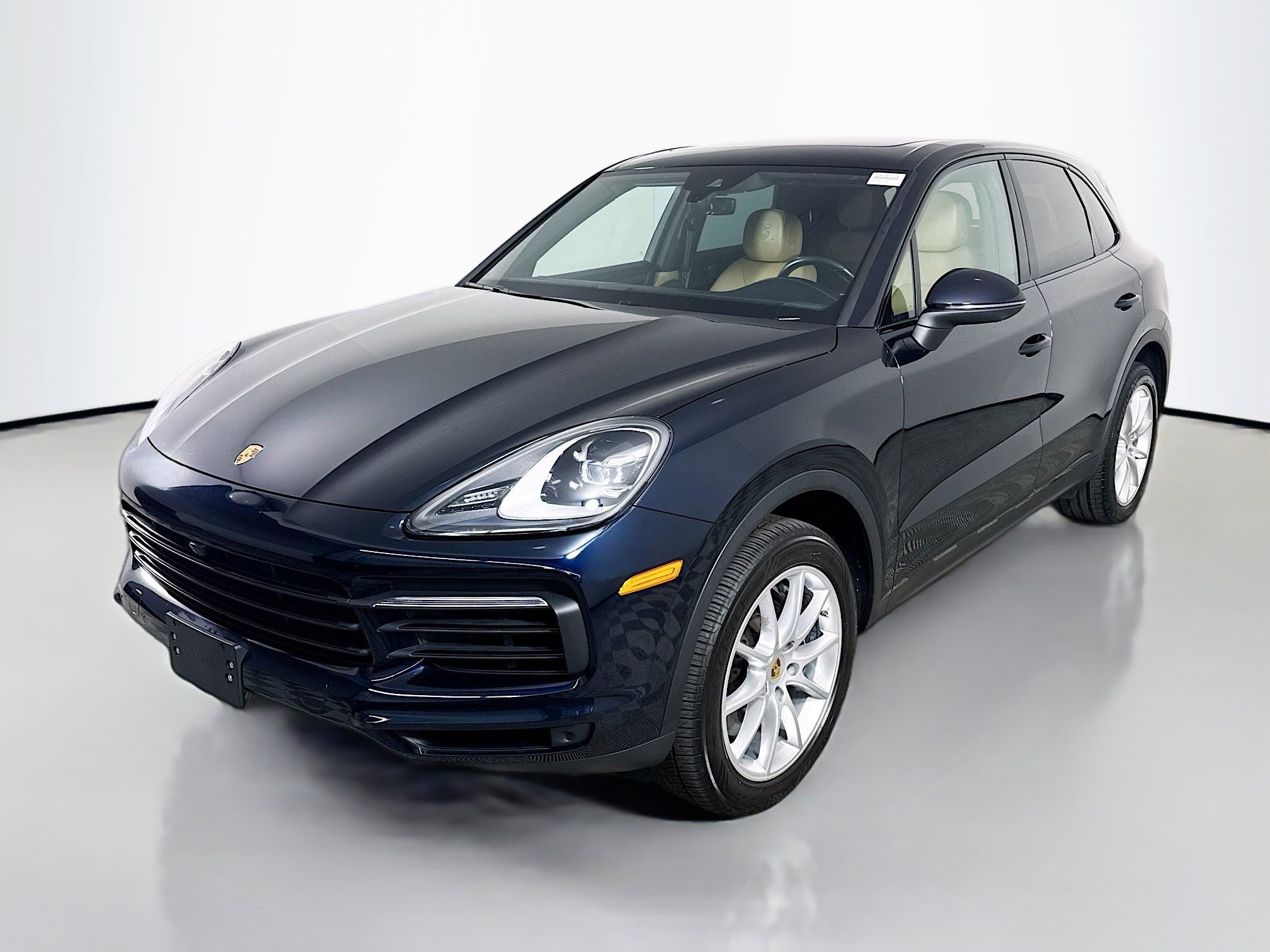 Used 2021 Porsche Cayenne image 4