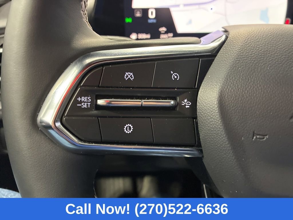Used 2026 Chevrolet Traverse LT image 21