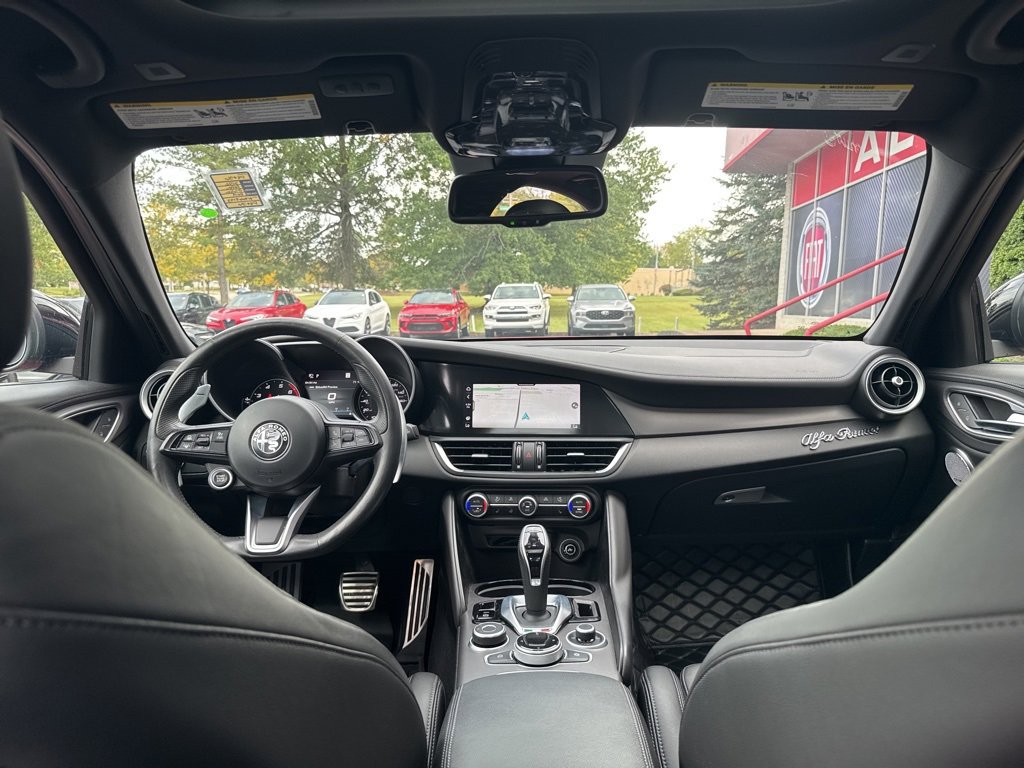 Used 2022 Alfa Romeo Giulia Veloce image 29