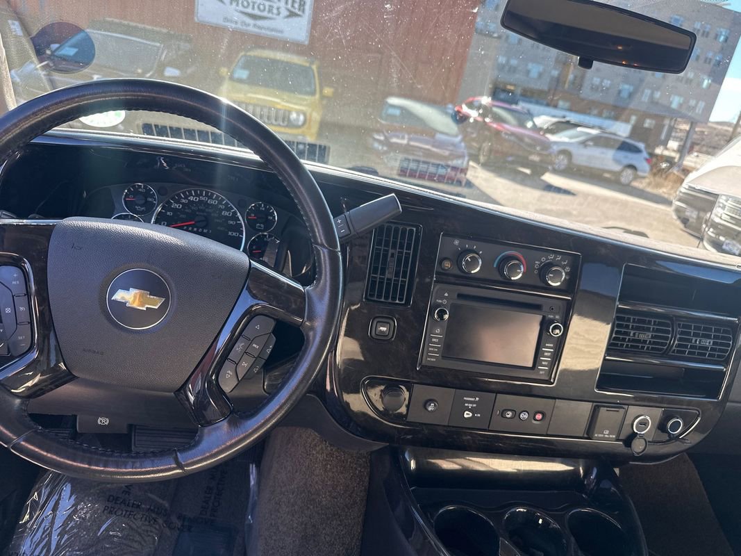 Used 2016 Chevrolet Express 2500 image 9