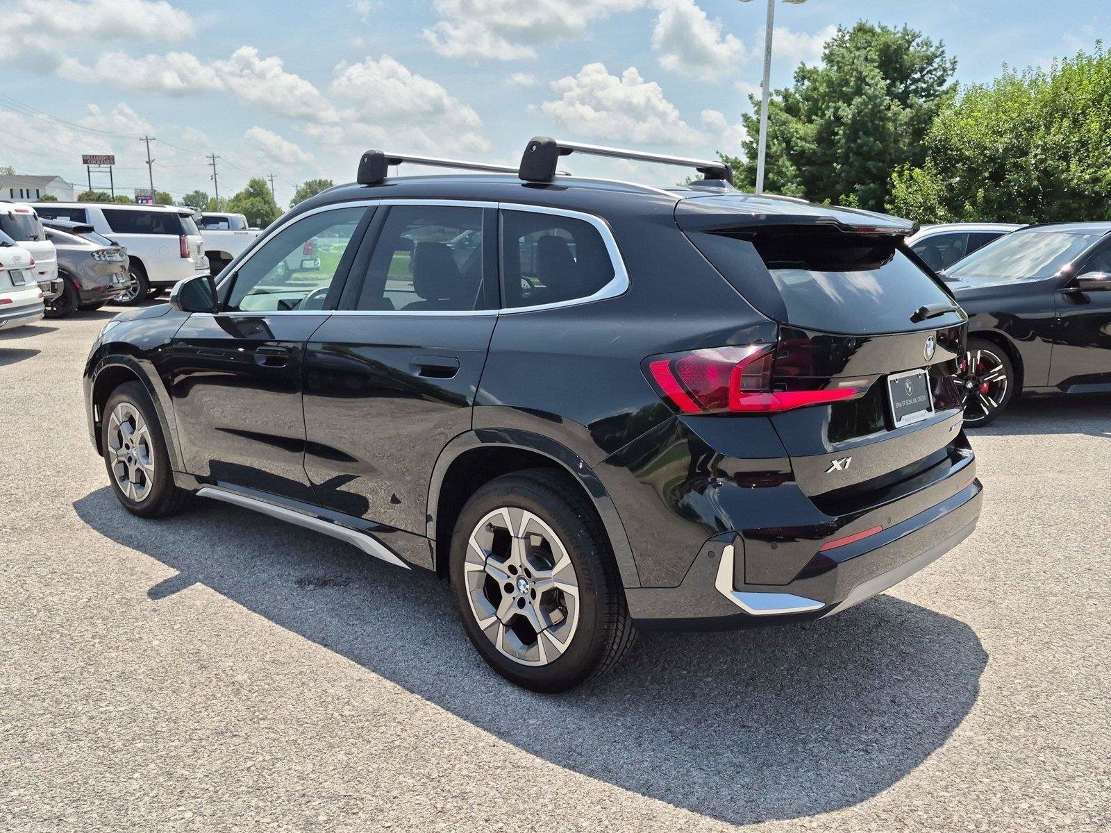 Used 2024 BMW X1 xDrive28i w/ Convenience Package AWD/4WD image 3