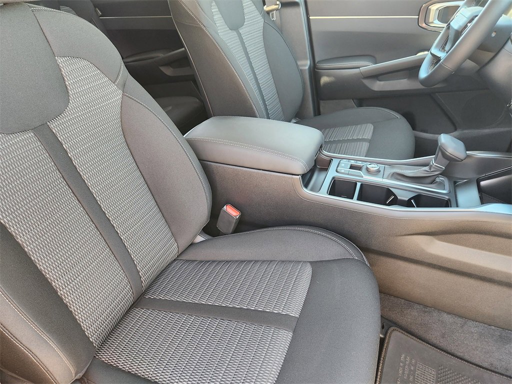 New 2026 Kia Sorento LX image 10