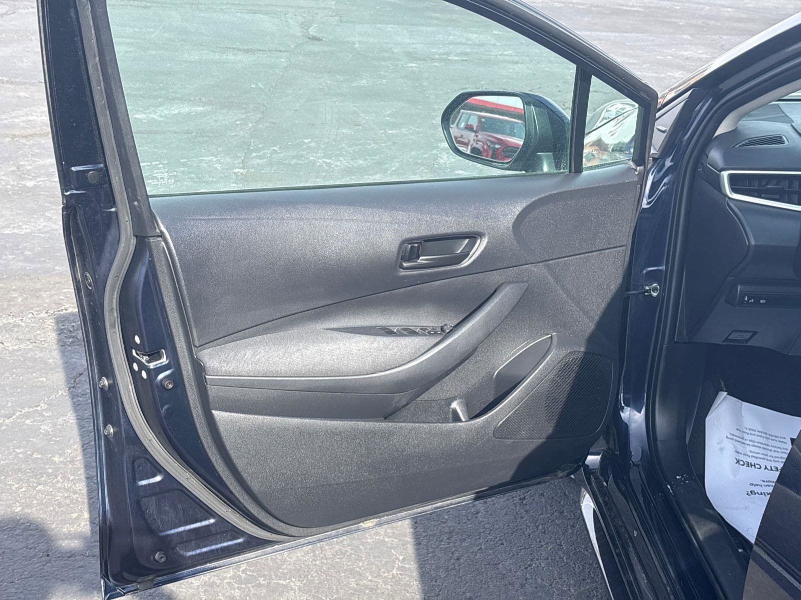 Used 2023 Toyota Corolla LE FWD image 18