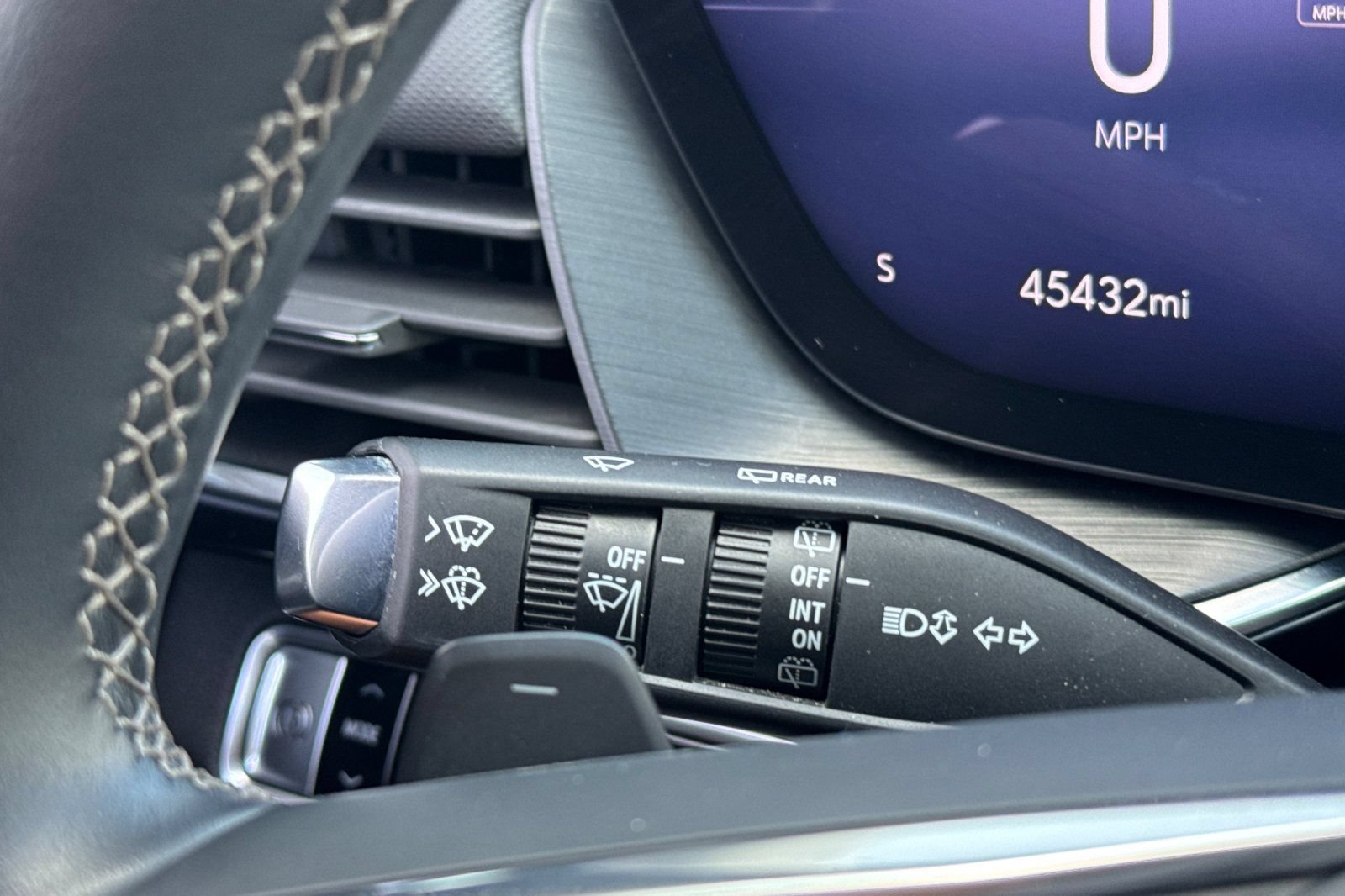 Used 2024 Buick Envision Preferred AWD/4WD image 34