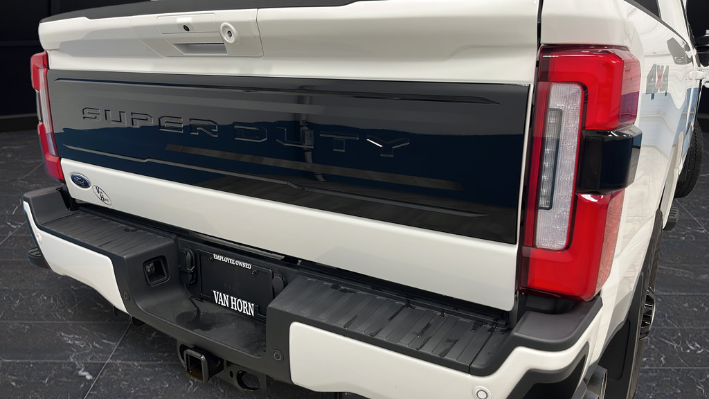 Used 2025 Ford F250 Platinum AWD/4WD image 42