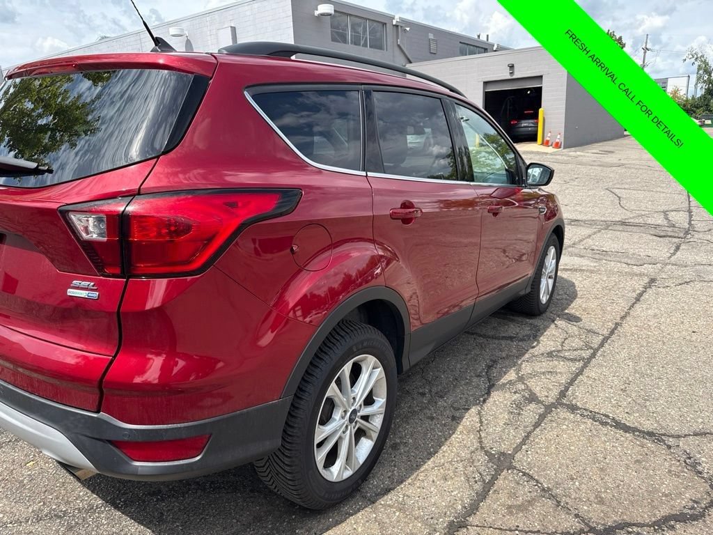 Used 2019 Ford Escape SEL AWD/4WD image 10