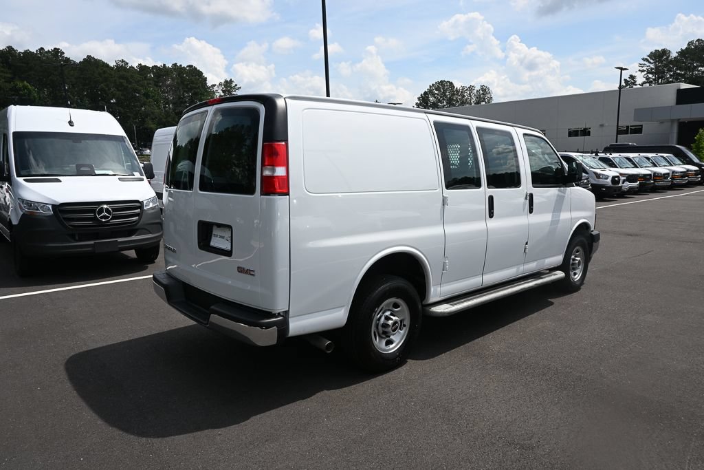 Used 2024 GMC Savana 2500 w/ Driver Convenience Package RWD image 22