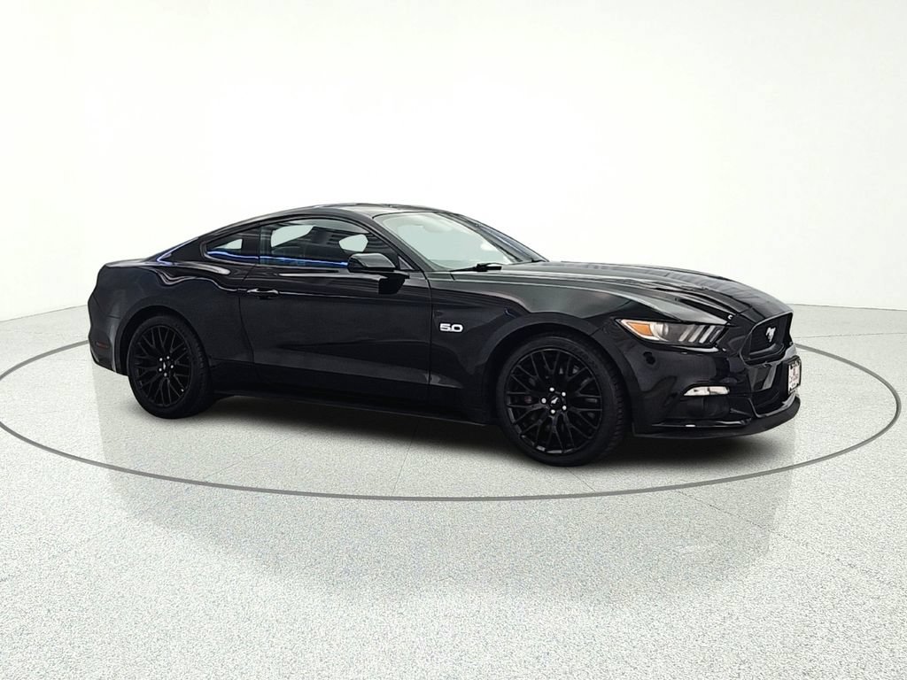 Used 2017 Ford Mustang GT w/ GT Performance Package RWD image 9
