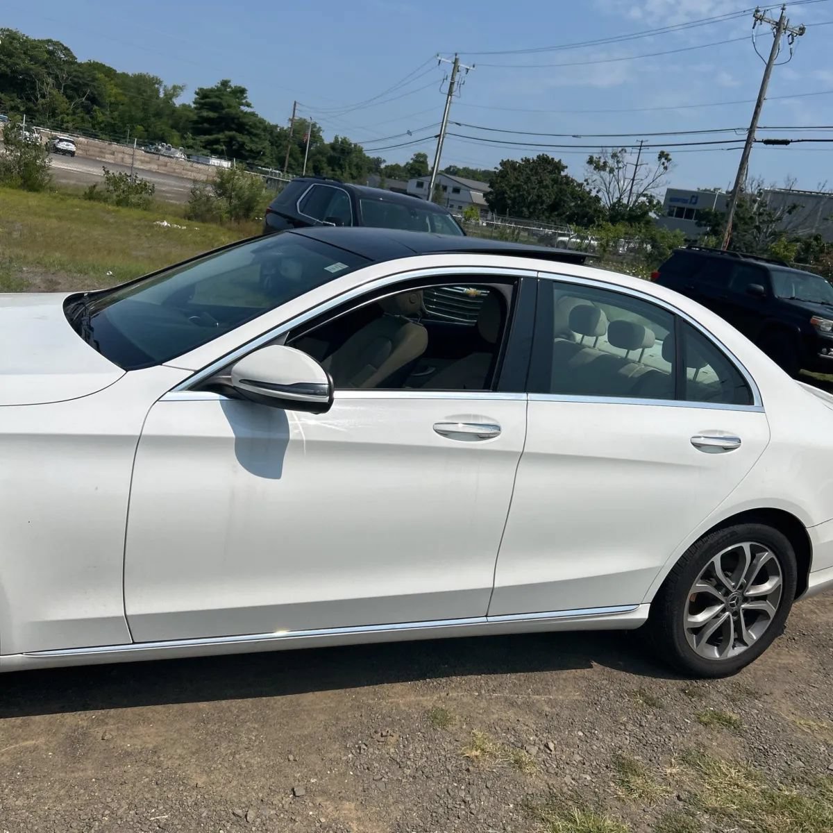 Used 2017 Mercedes-Benz C 300 4MATIC Sedan image 4
