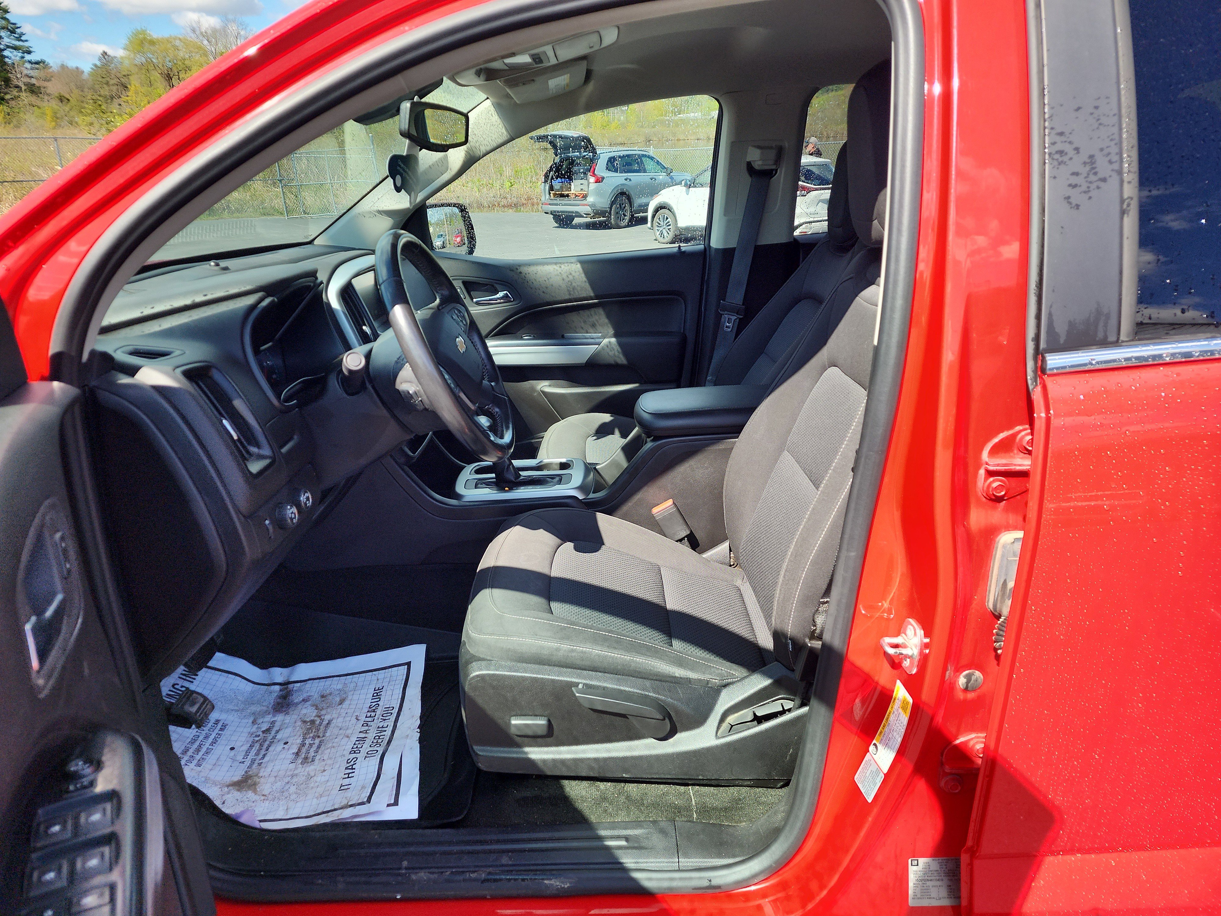Used 2017 Chevrolet Colorado LT w/ LT Convenience Package AWD/4WD image 10
