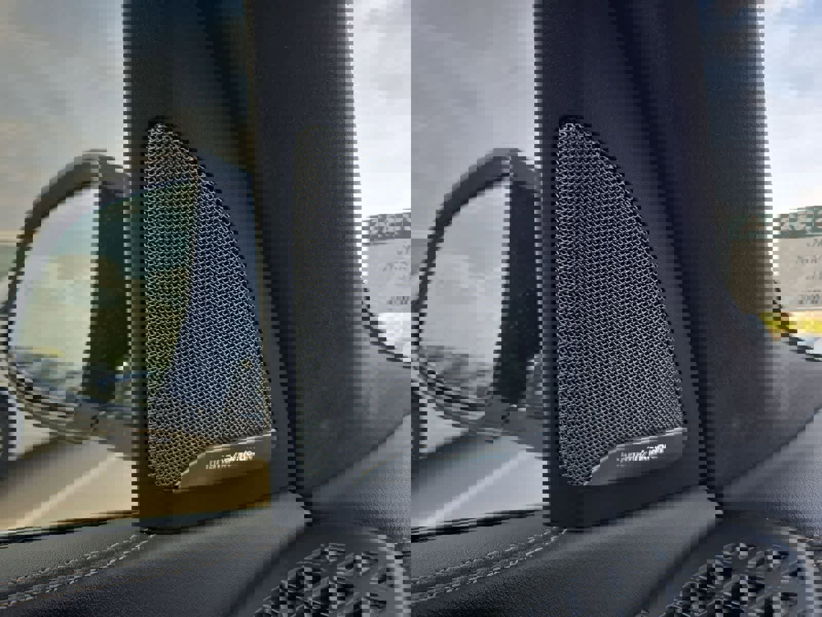 Used 2024 BMW X7 xDrive40i w/ M Sport Package image 30