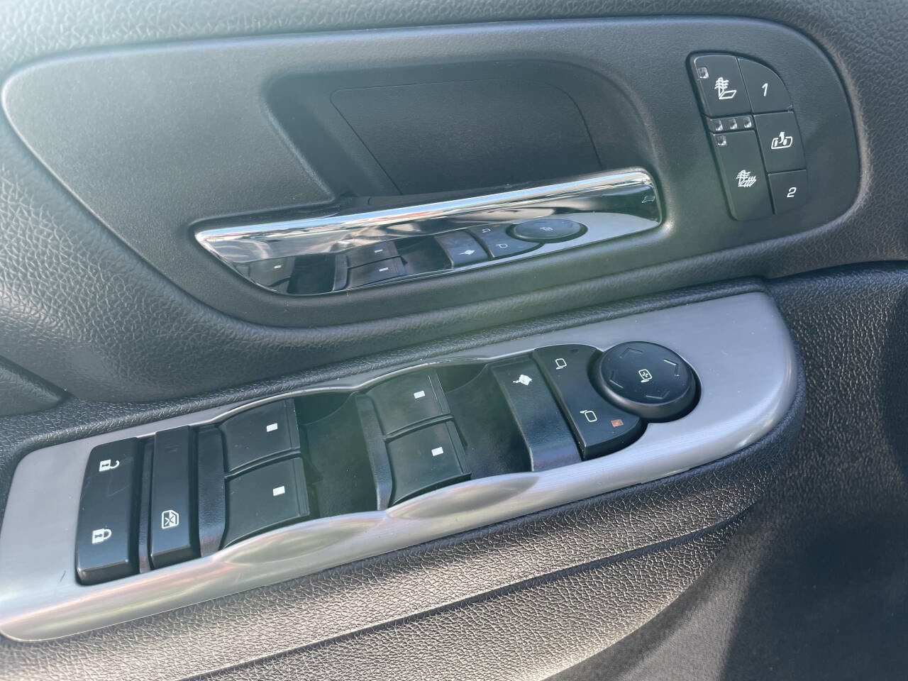 Used 2013 Chevrolet Silverado 2500 LTZ w/ Suspension Package, Off-Road image 14