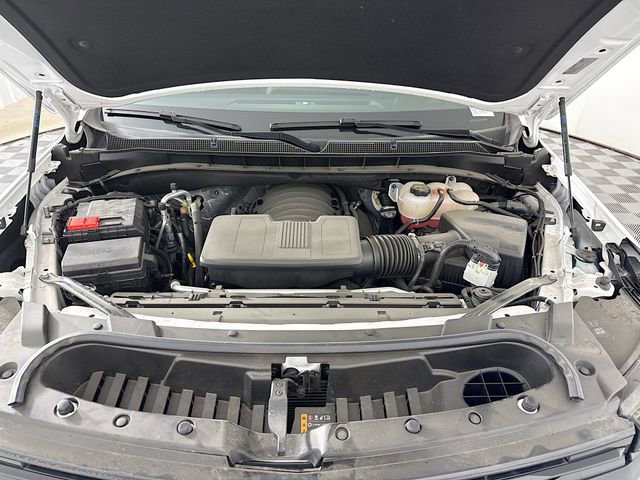 Used 2025 Chevrolet Suburban RST w/ RST Capability Package image 32