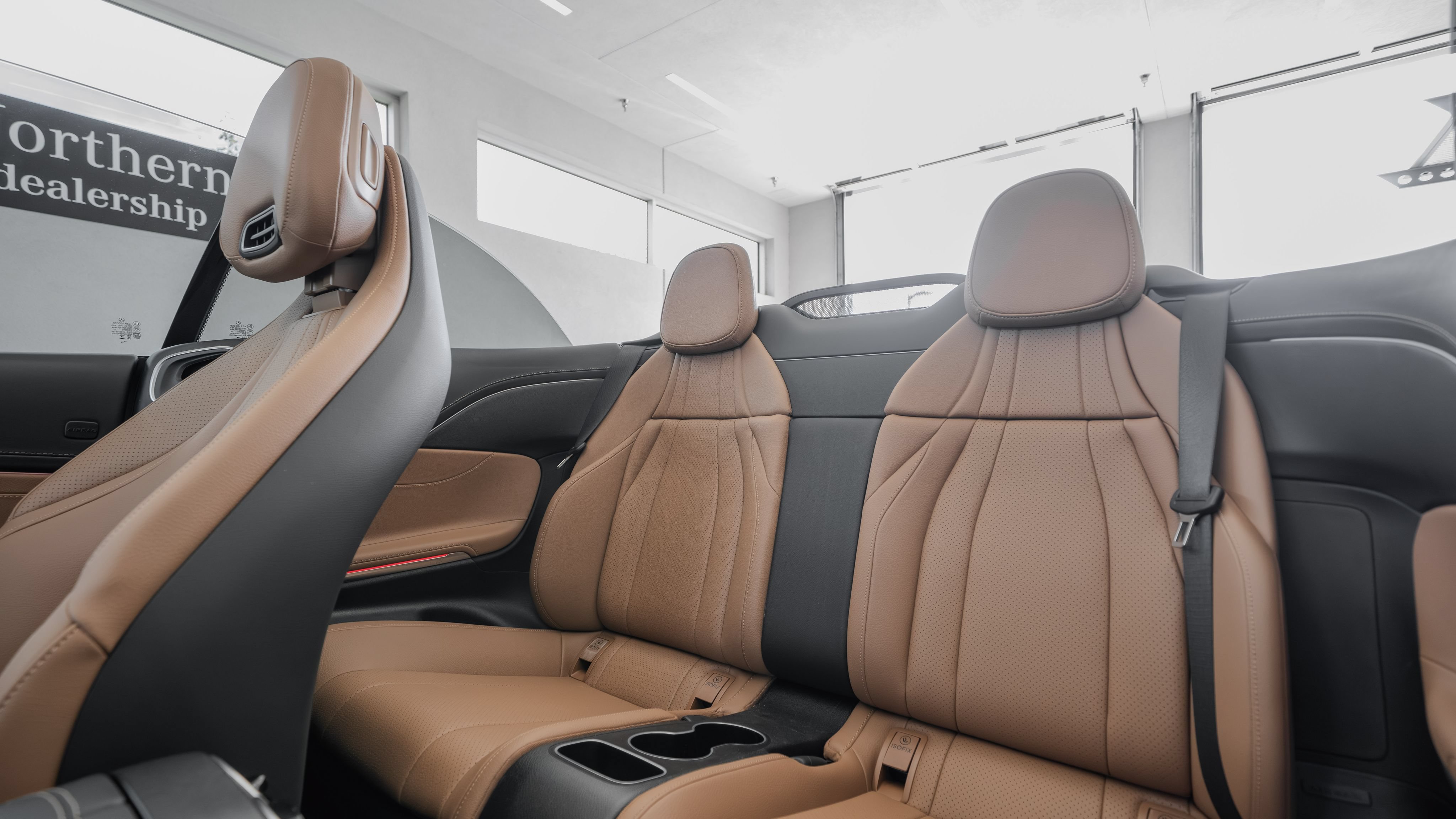 Used 2024 Mercedes-Benz CLE 300 4MATIC Cabriolet image 29