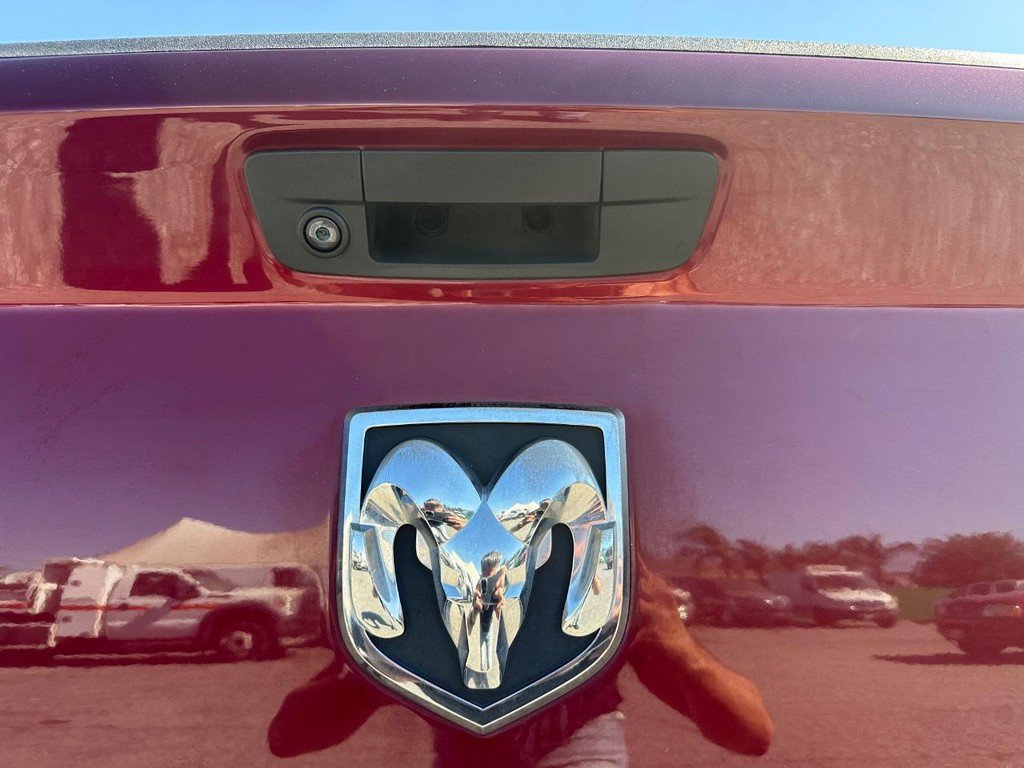 Used 2019 RAM 1500 Classic SLT image 43