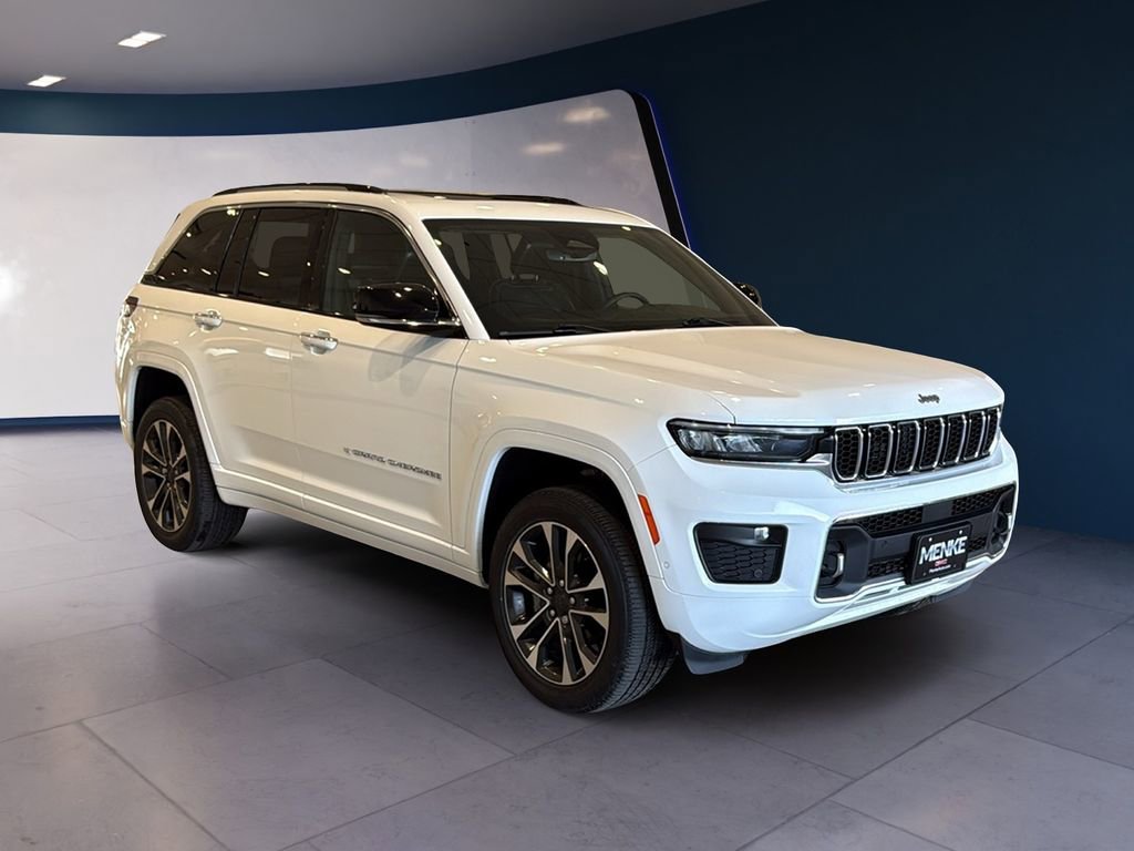 Used 2023 Jeep Grand Cherokee Overland AWD/4WD video 1