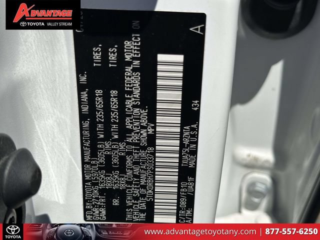 Used 2023 Toyota Highlander LE AWD/4WD image 24