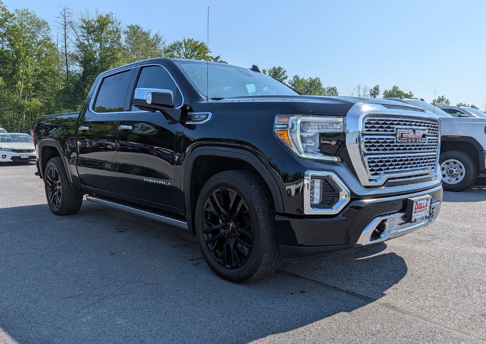 Used 2021 GMC Sierra 1500 Denali w/ Denali Premium Package AWD/4WD image 4