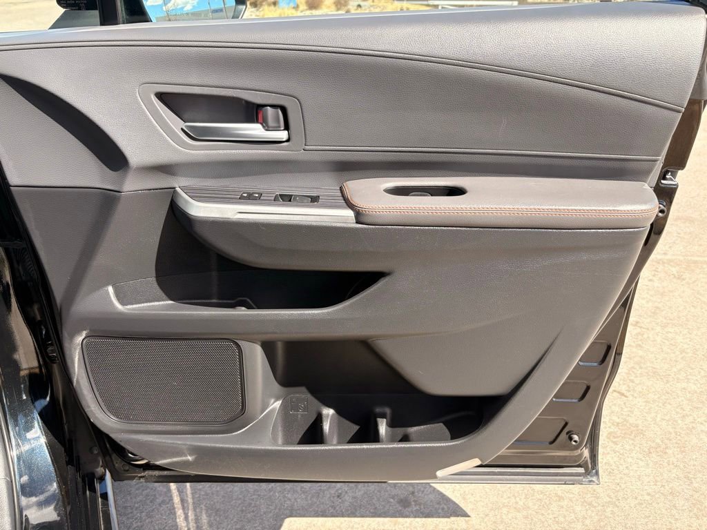 Used 2023 Toyota Sienna XSE AWD/4WD image 34