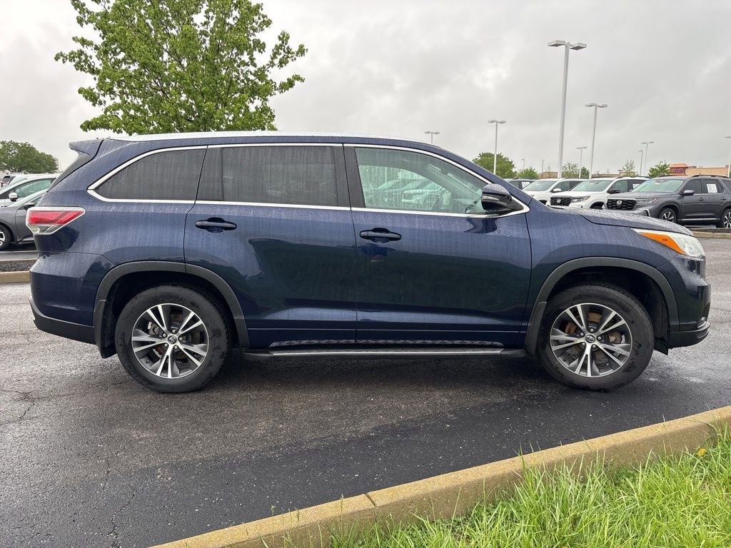 Used 2016 Toyota Highlander XLE FWD image 14