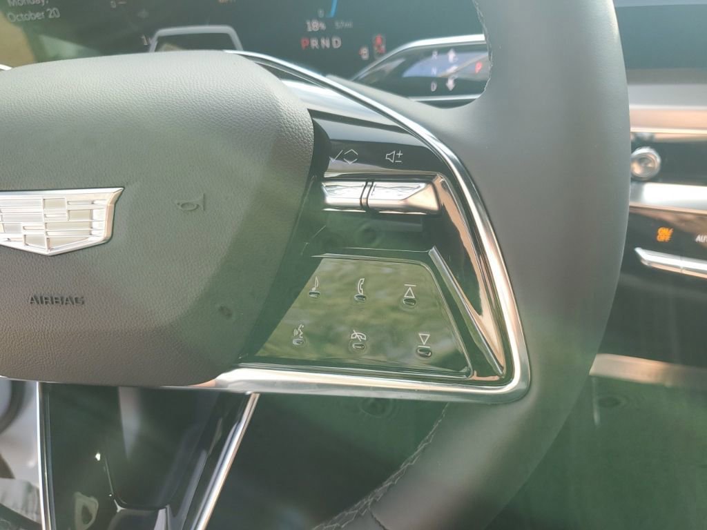 New 2026 Cadillac Lyriq Sport image 33