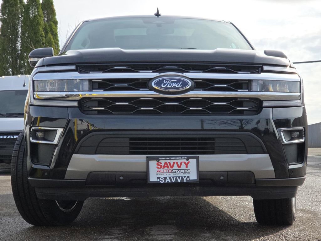 Used 2024 Ford Expedition Max Limited AWD/4WD image 14