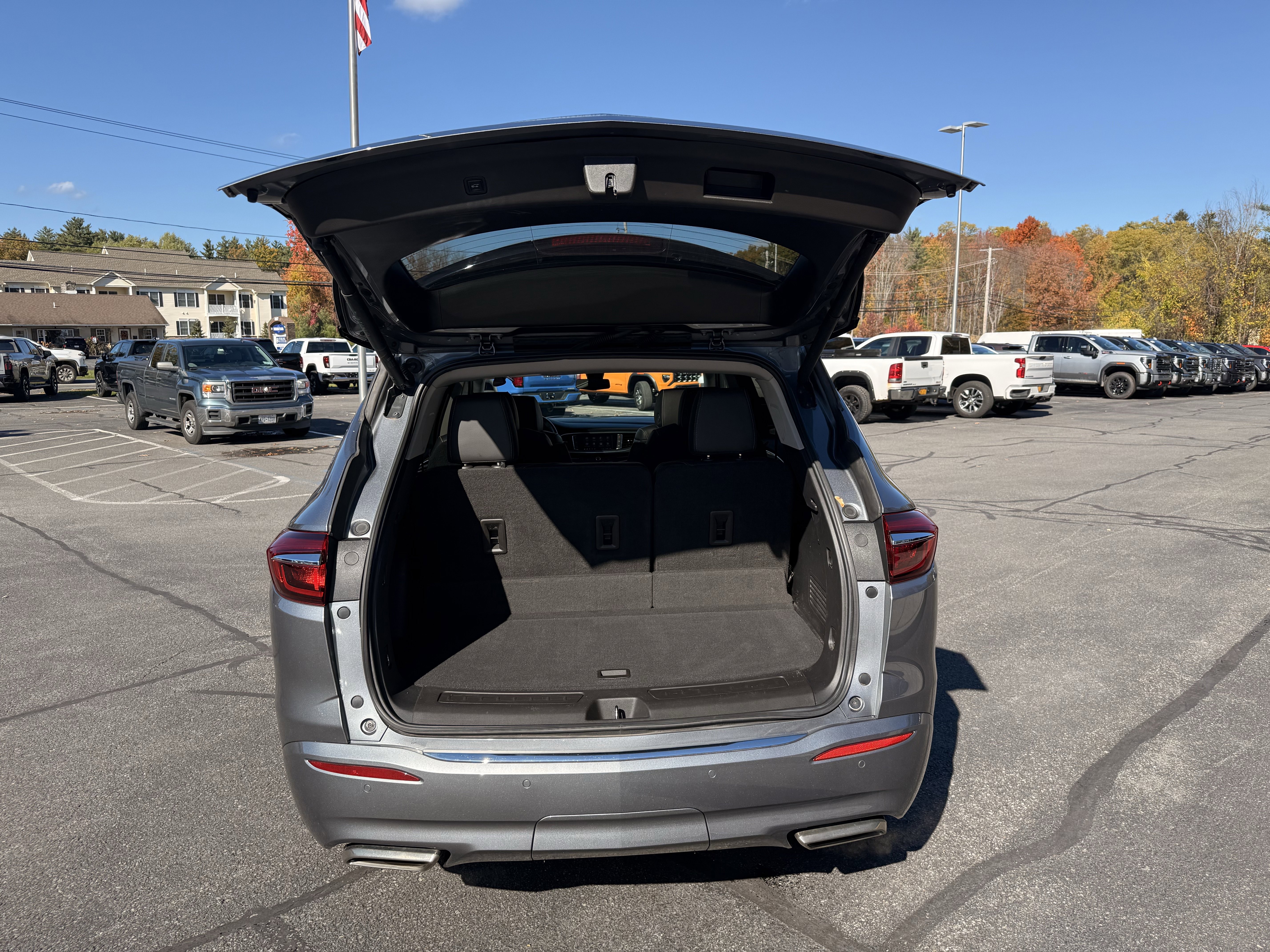 Certified 2021 Buick Enclave Avenir w/ Trailering Package, 5000 lbs. image 21