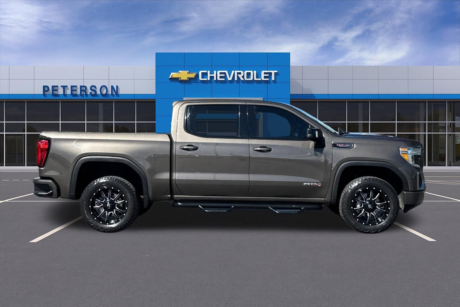 Used 2019 GMC Sierra 1500 AT4 w/ AT4 Premium Package AWD/4WD image 3