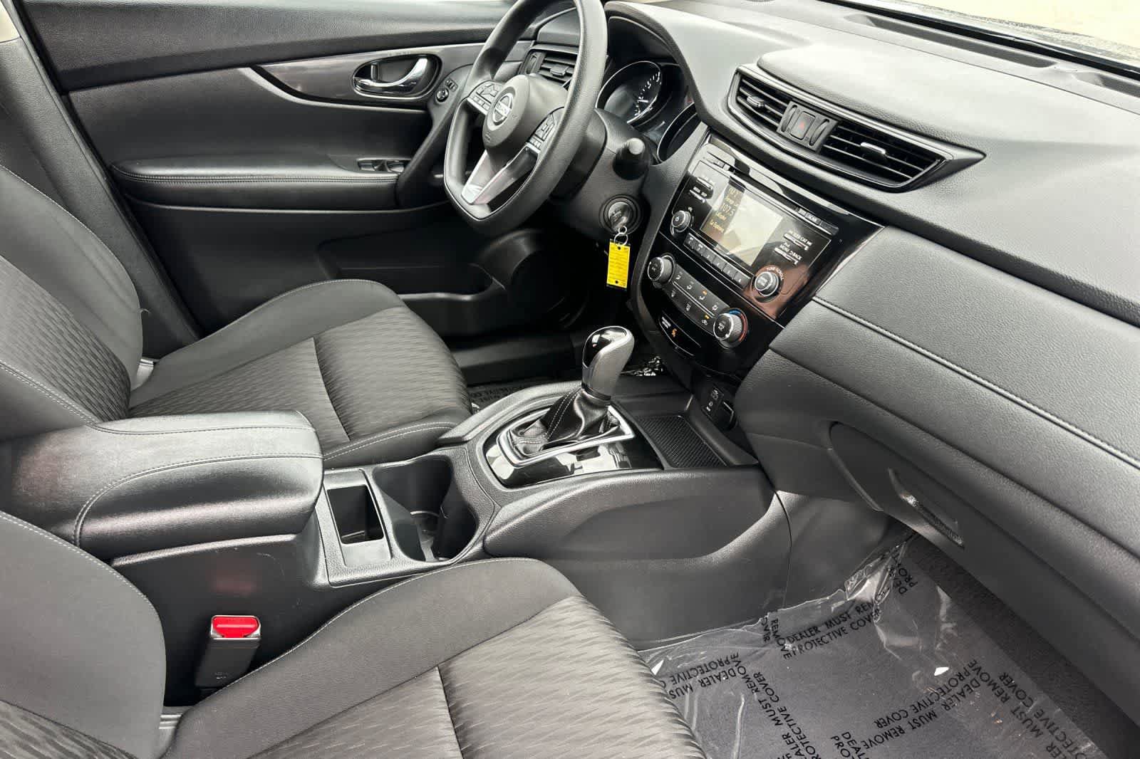 Used 2017 Nissan Rogue S FWD image 17
