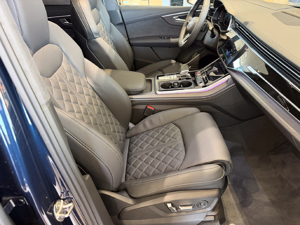New 2026 Audi SQ7 Prestige AWD/4WD image 8