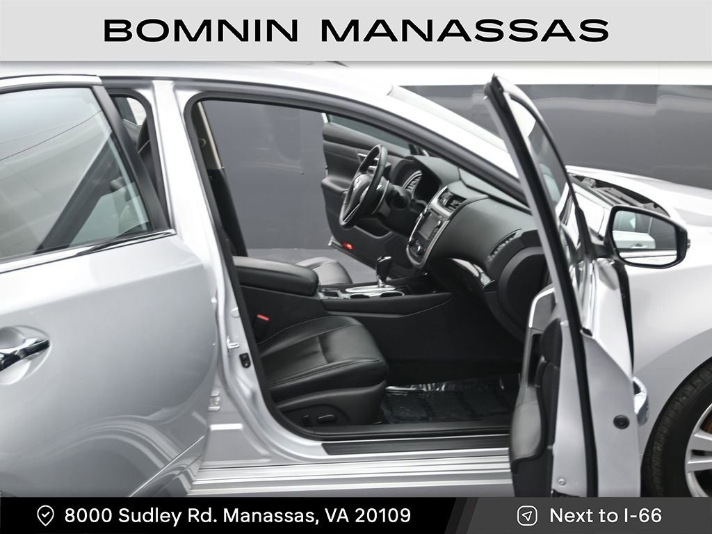 Used 2017 Nissan Altima 3.5 SL image 9