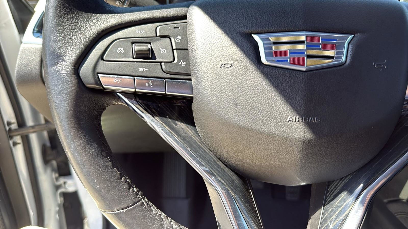 Used 2021 Cadillac XT6 Premium Luxury FWD image 15