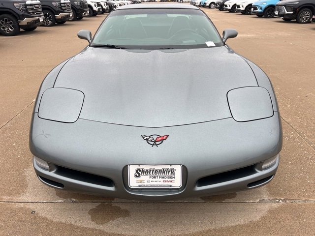 Used 2004 Chevrolet Corvette Coupe w/ Roof Package image 10