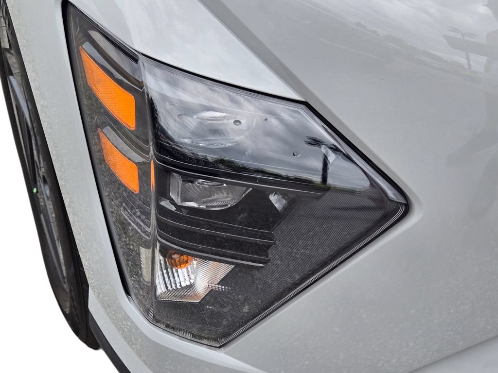 Used 2024 Hyundai Kona SEL FWD image 4