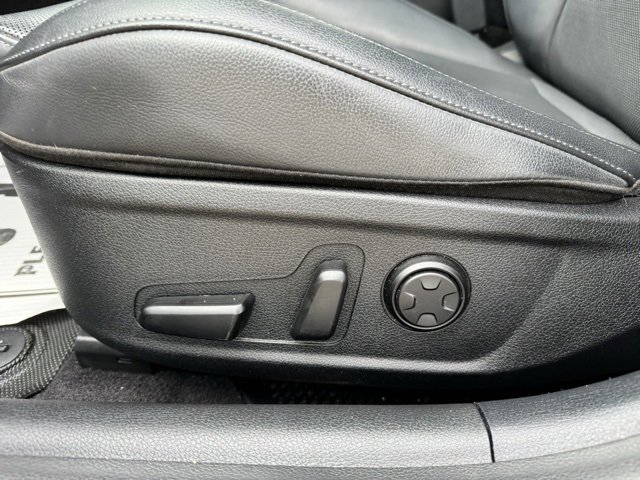 Used 2023 Kia Stinger GT-Line w/ Sun & Sound Package image 11