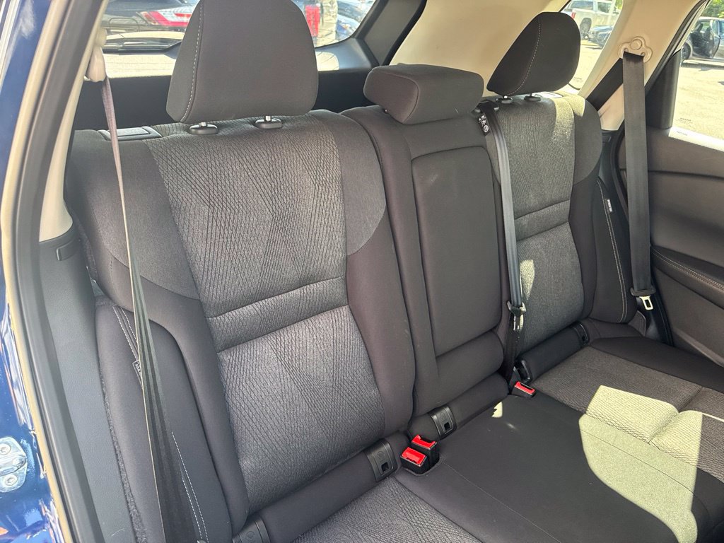 Used 2025 Nissan Rogue SV FWD image 31