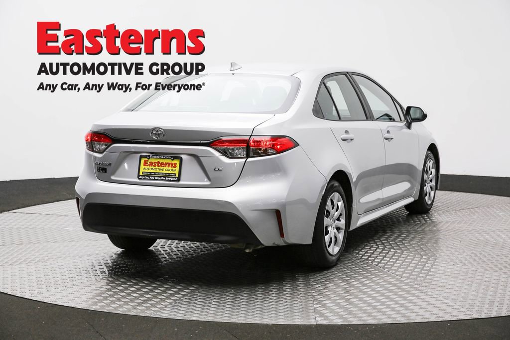 Used 2023 Toyota Corolla LE image 5