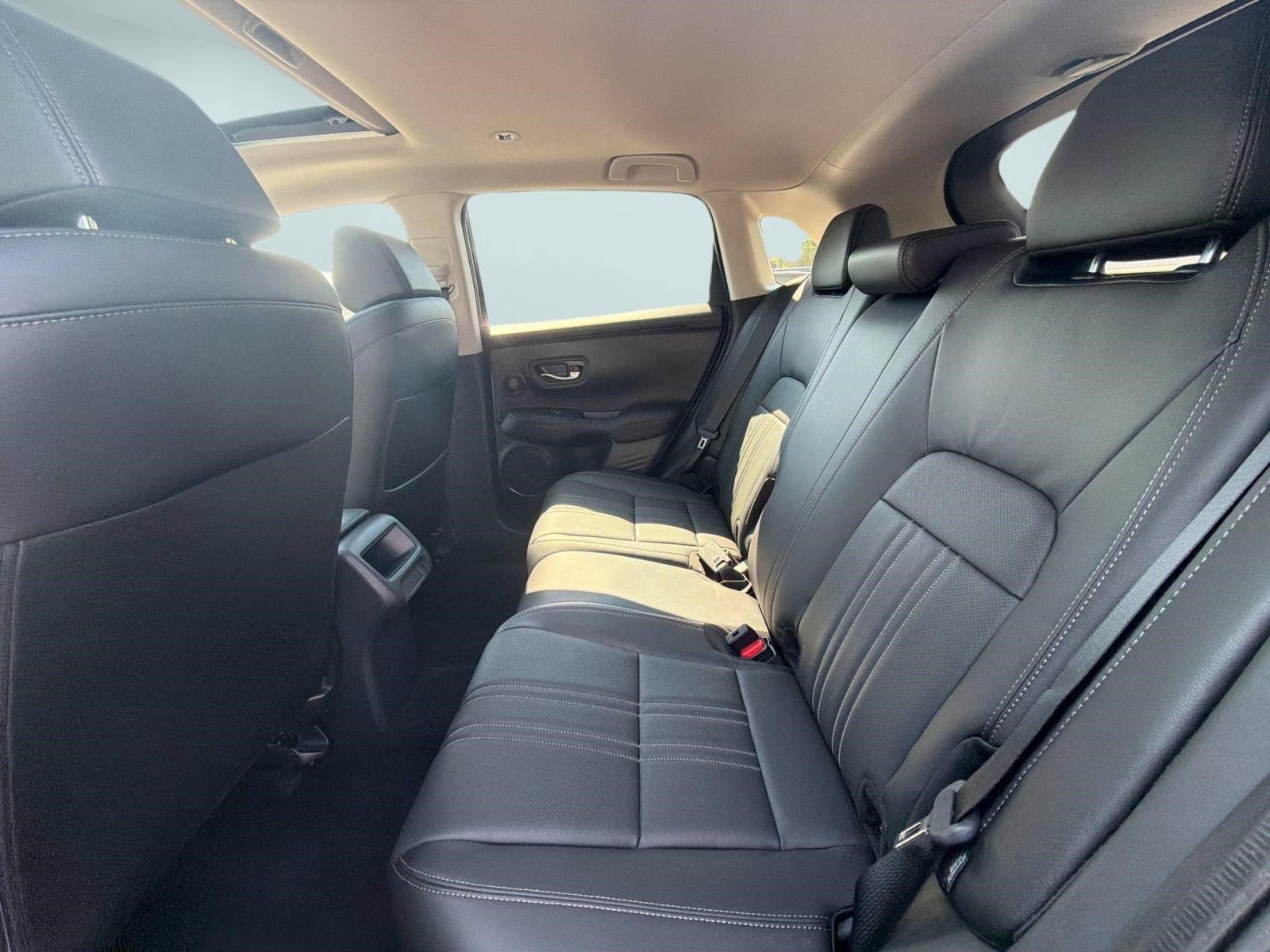 Used 2025 Honda HR-V EX-L image 14