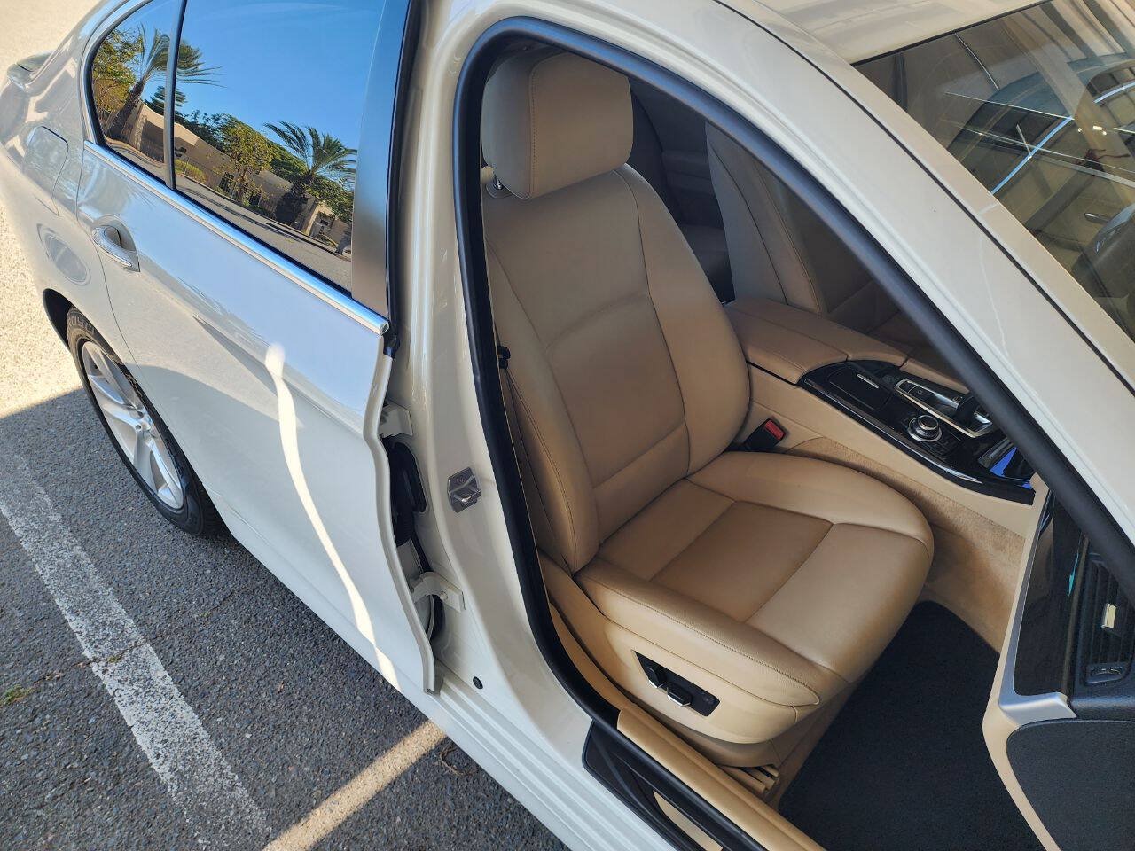 Used 2013 BMW 528i Sedan RWD image 15
