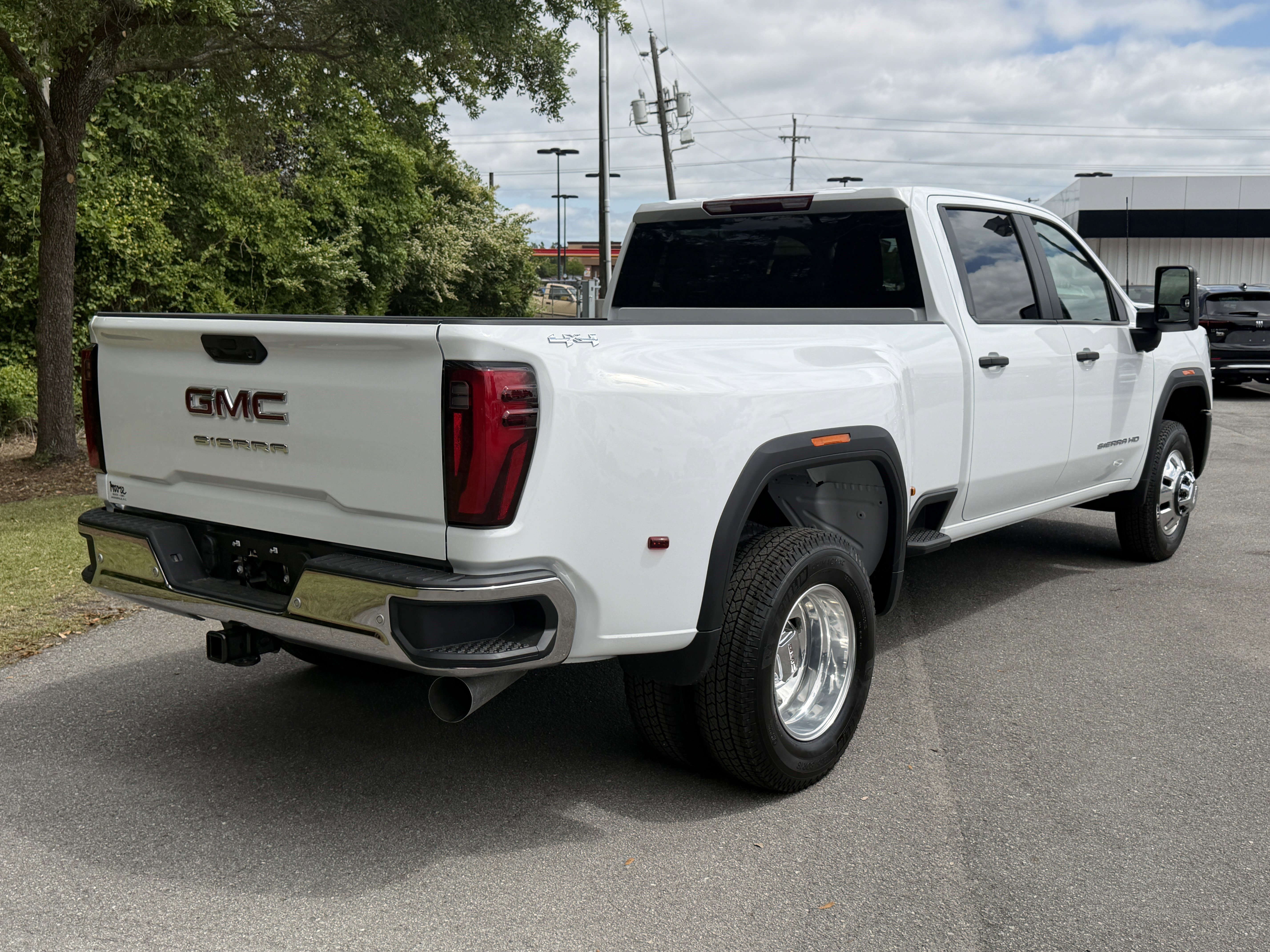 New 2026 GMC Sierra 3500 Pro w/ 1SA Pro Safety Plus Package AWD/4WD image 32