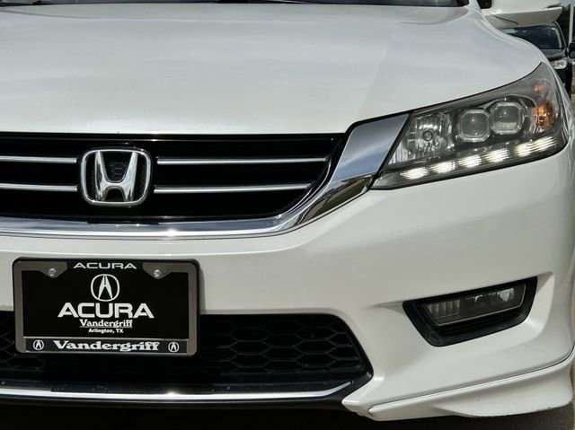 Used 2014 Honda Accord Touring image 10